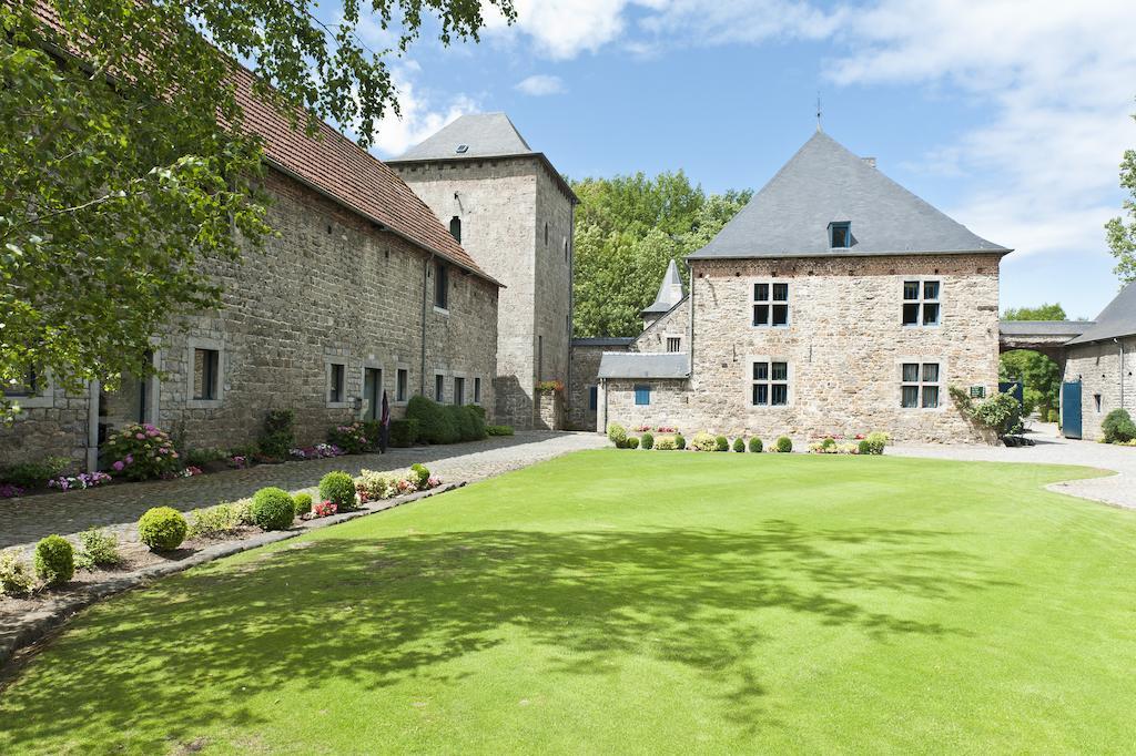 Golf & Hotel De Falnuee Mazy Bagian luar foto