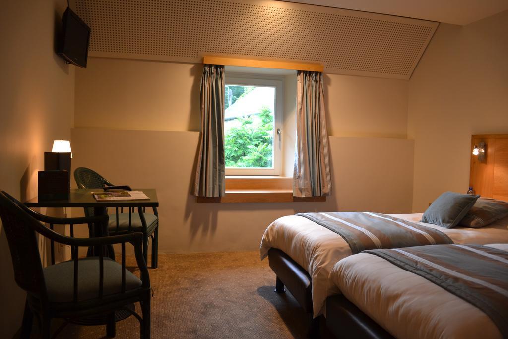 Golf & Hotel De Falnuee Mazy Ruang foto