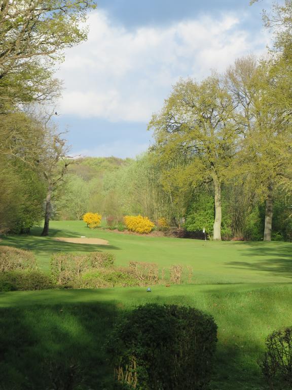 Golf & Hotel De Falnuee Mazy Bagian luar foto