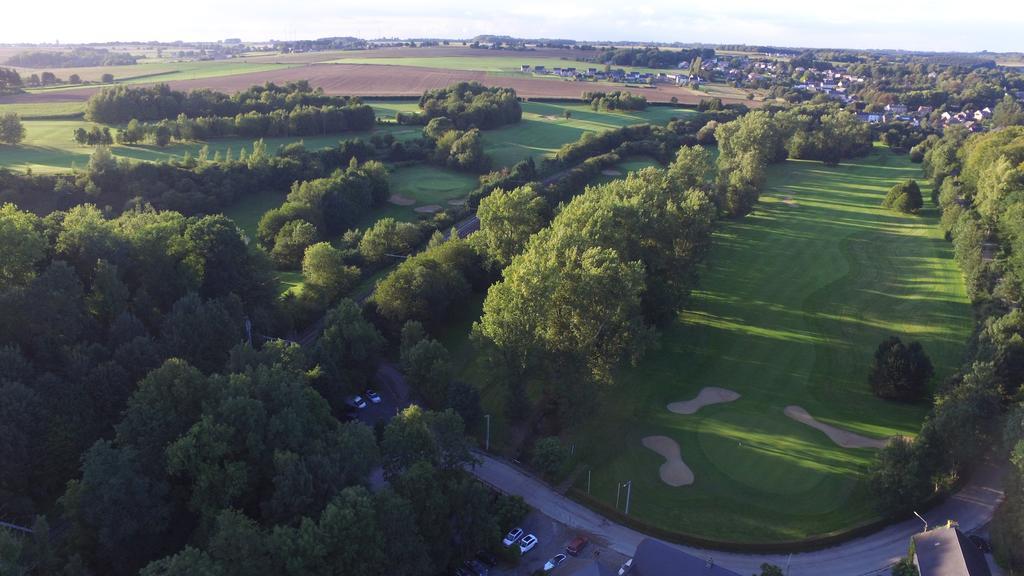 Golf & Hotel De Falnuee Mazy Bagian luar foto