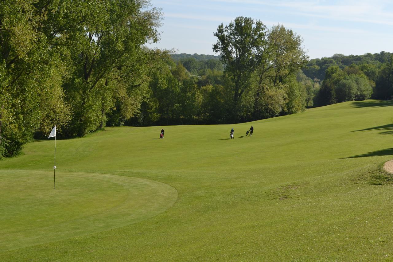 Golf & Hotel De Falnuee Mazy Bagian luar foto